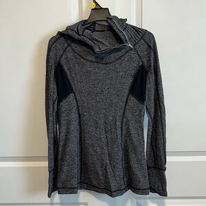 Lululemon Athletica Gray Long Sleeve Top